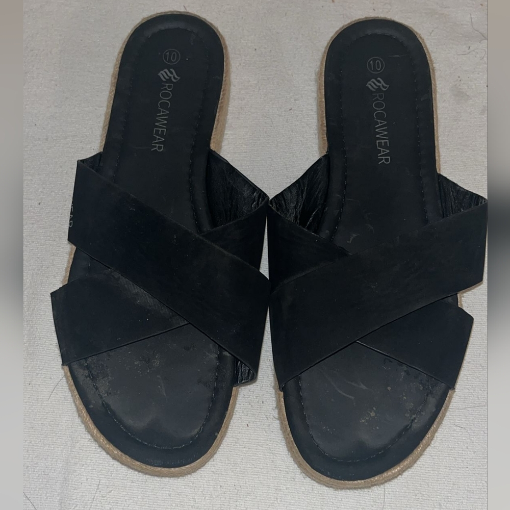Preloved Rocawear size 10 sandal
